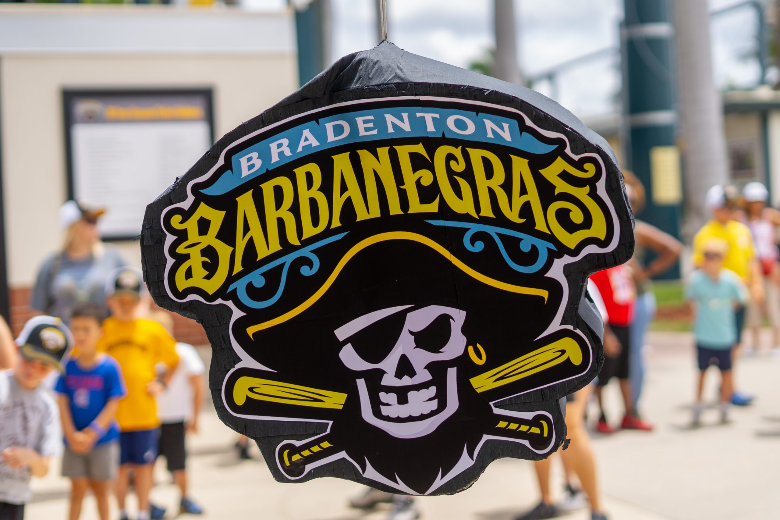 Barbanegras logoed pinata.