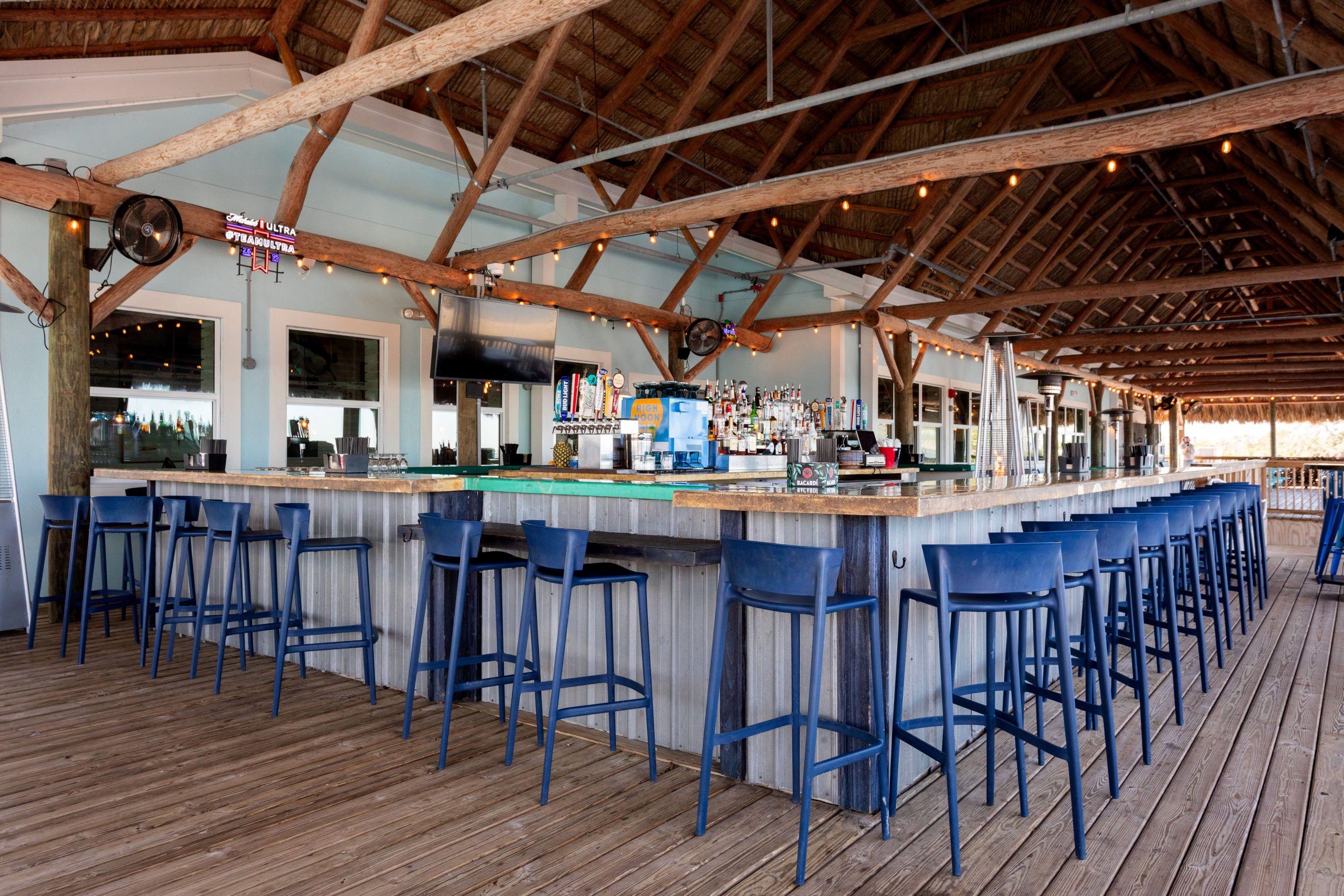 Floridays picture of outdoor bar