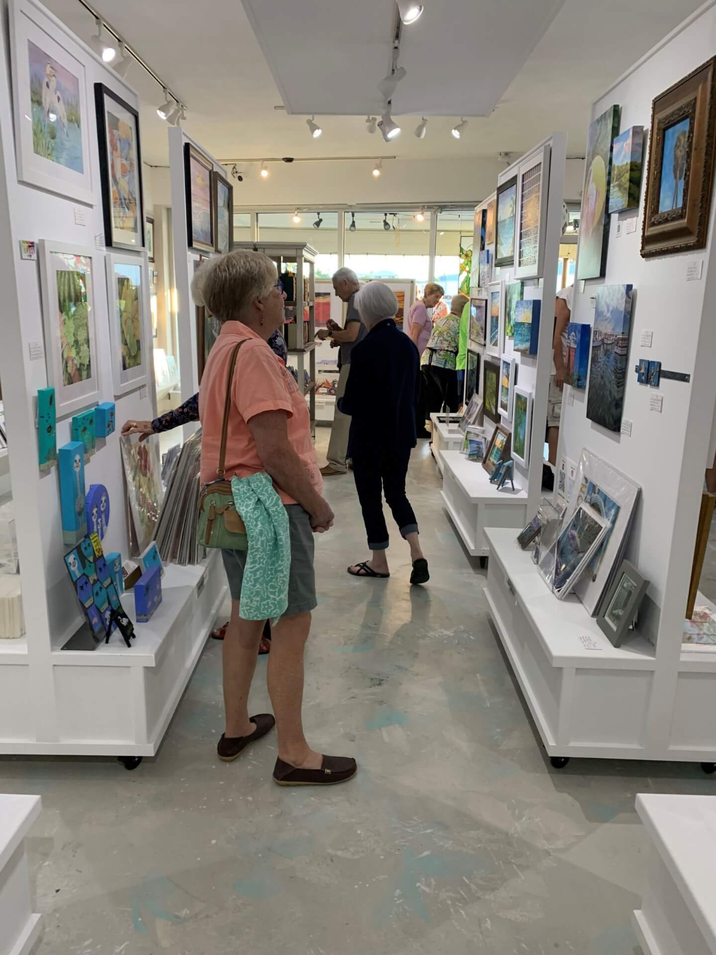 AGAMI Gallery Night Market picture